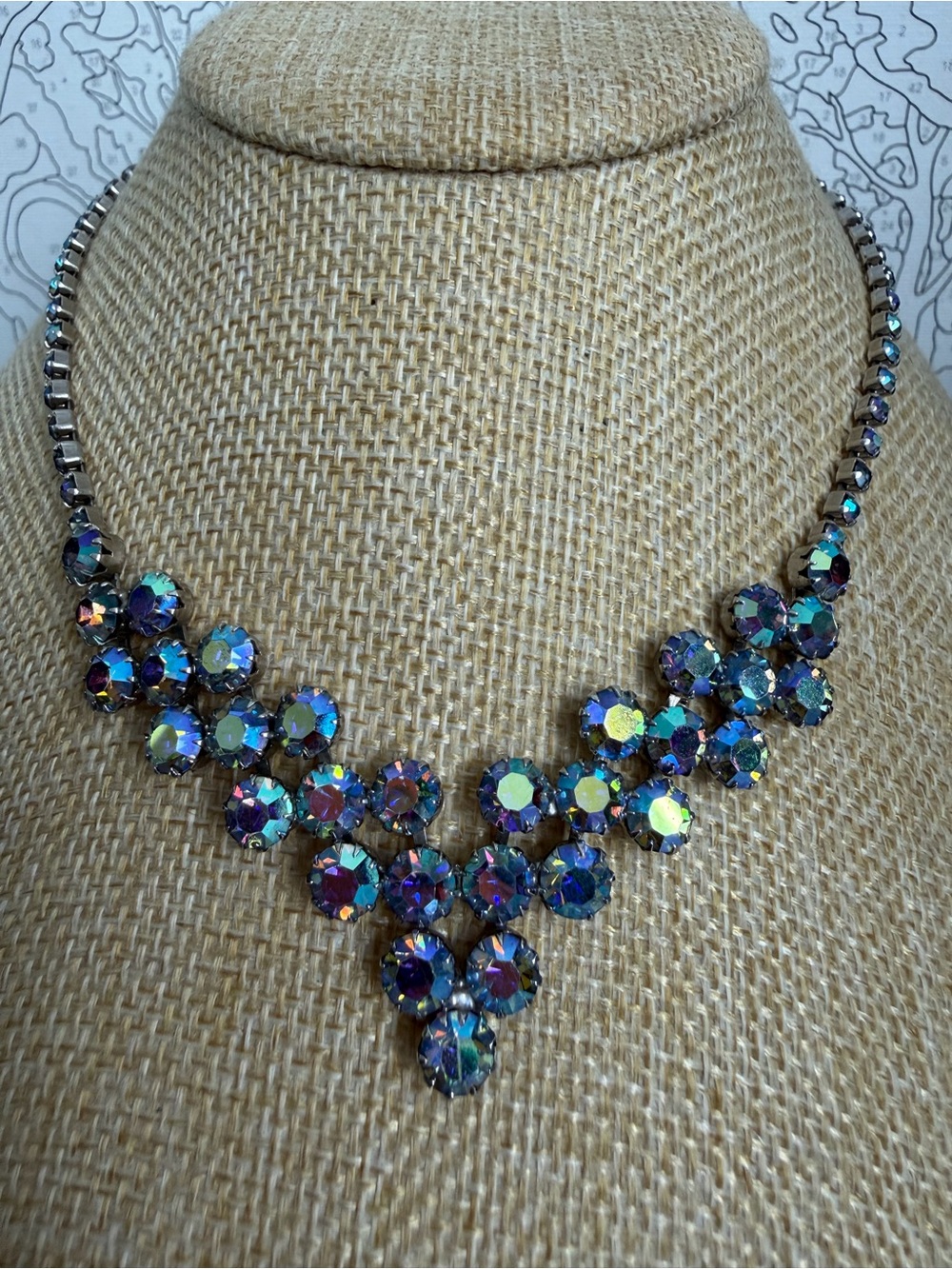 Aurora Crystal Cluster V-Shaped Necklace — Blue Iridescent